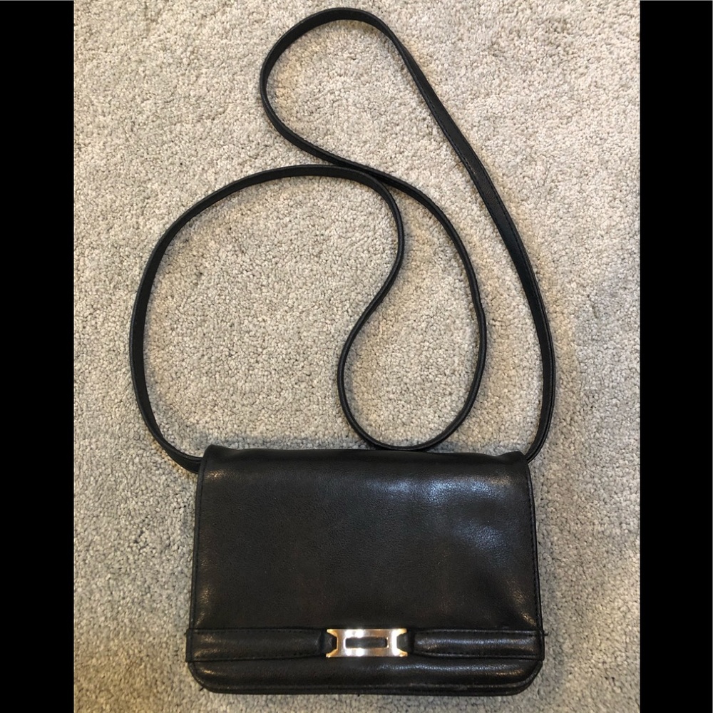 Cross body leather purse